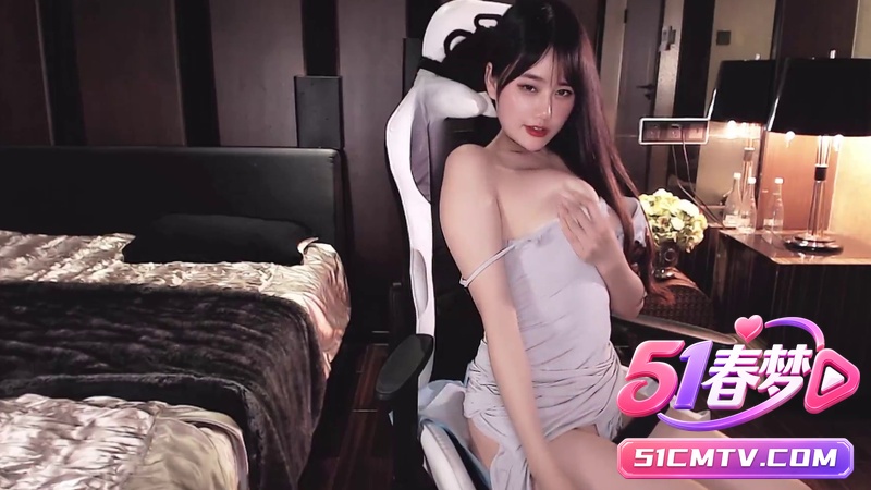 Stripchat Aurora_-77 极品女神PVT大秀 脸穴同框道具猛插自慰高潮喷水!