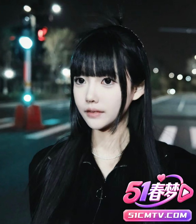 高颜值贫乳大学生王妤昔 私下穿情趣制服 被金主花式爆操内射！这女神太会玩了