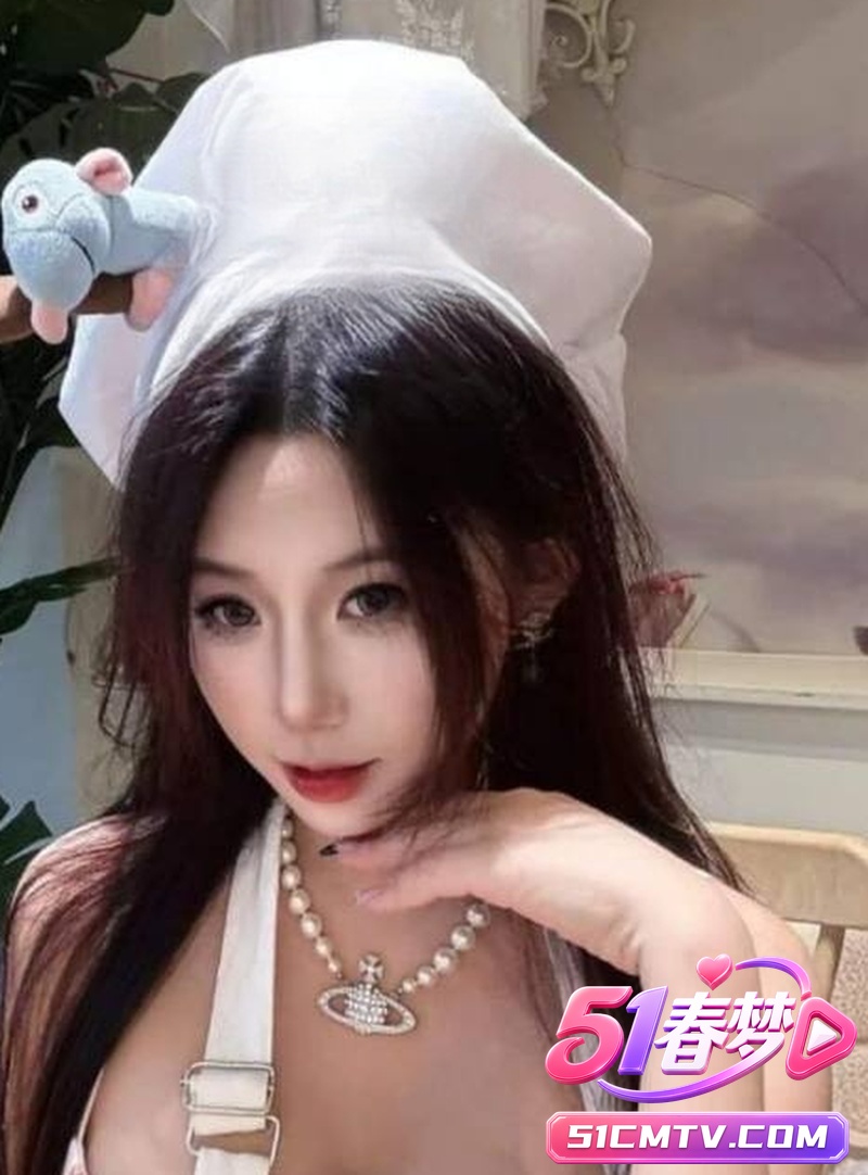 抖音小云同学一对一福利 丰满母狗露奶掰逼自慰超级骚 放荡诱惑姿势全展现！