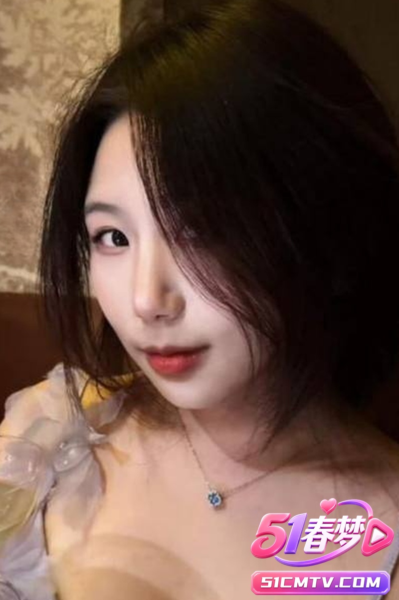 抖音小云同学一对一福利 丰满母狗露奶掰逼自慰超级骚 放荡诱惑姿势全展现！