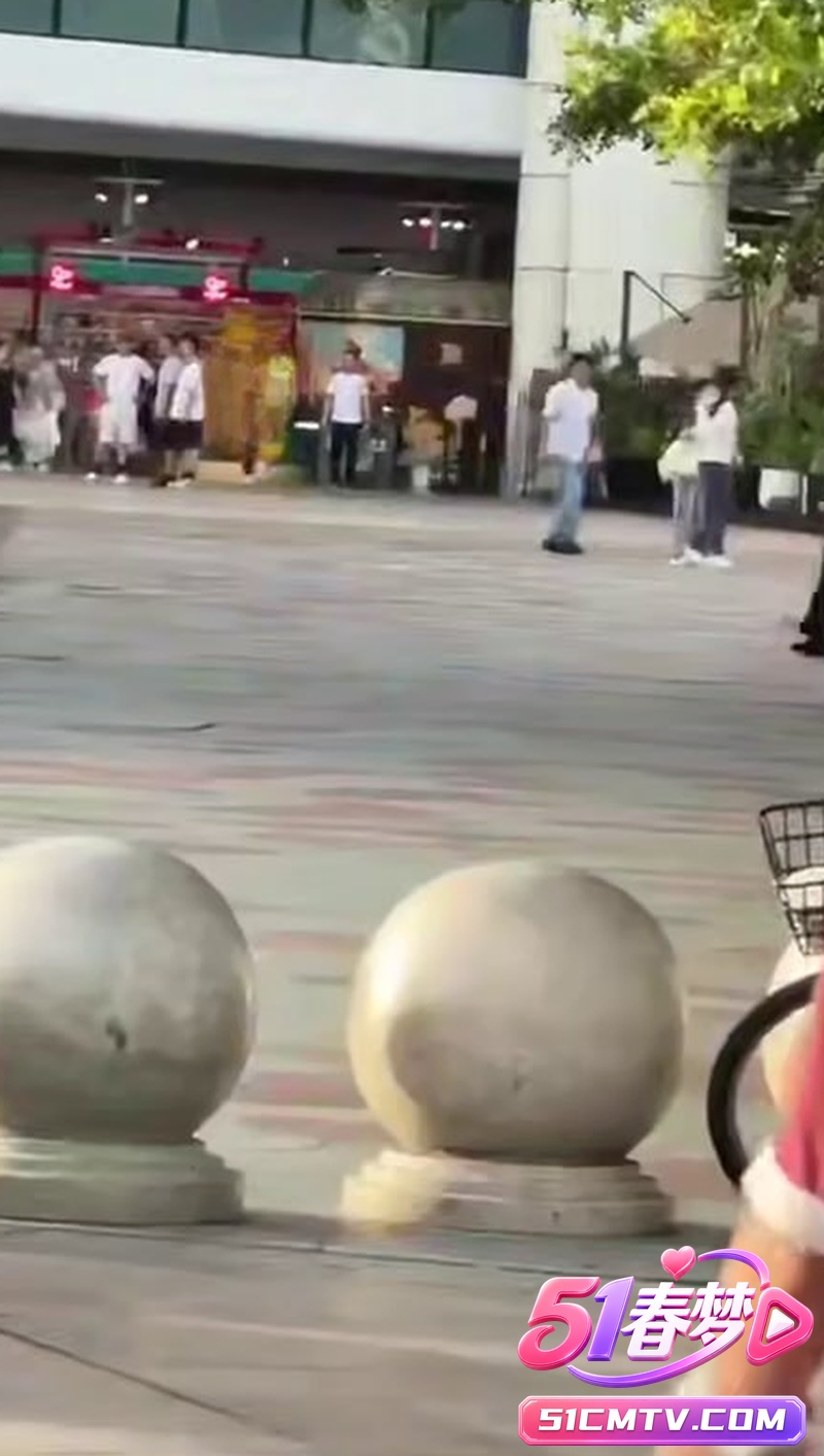 珠海华发商都星巴克捅人惨案 闹市持刀砍人血腥现场太惊悚!