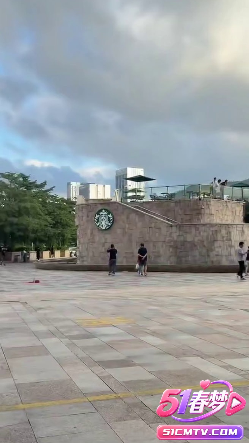 珠海华发商都星巴克捅人惨案 闹市持刀砍人血腥现场太惊悚!