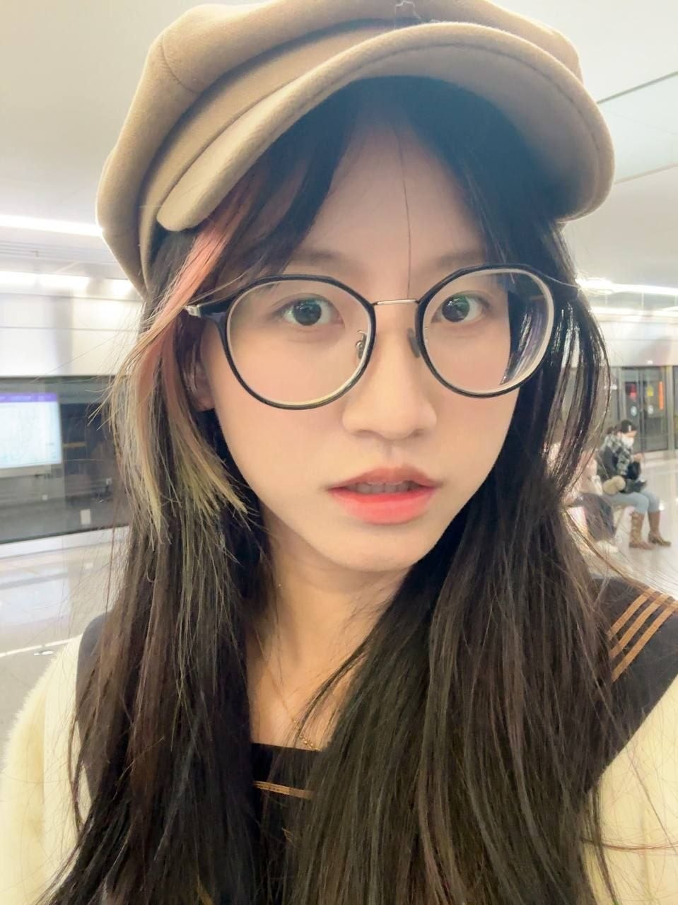极品双马尾洛丽塔 眼镜小甜妹 等不及衣服不脱直接开搞 抓着双马尾猛干 高配合度各种姿势抽插！