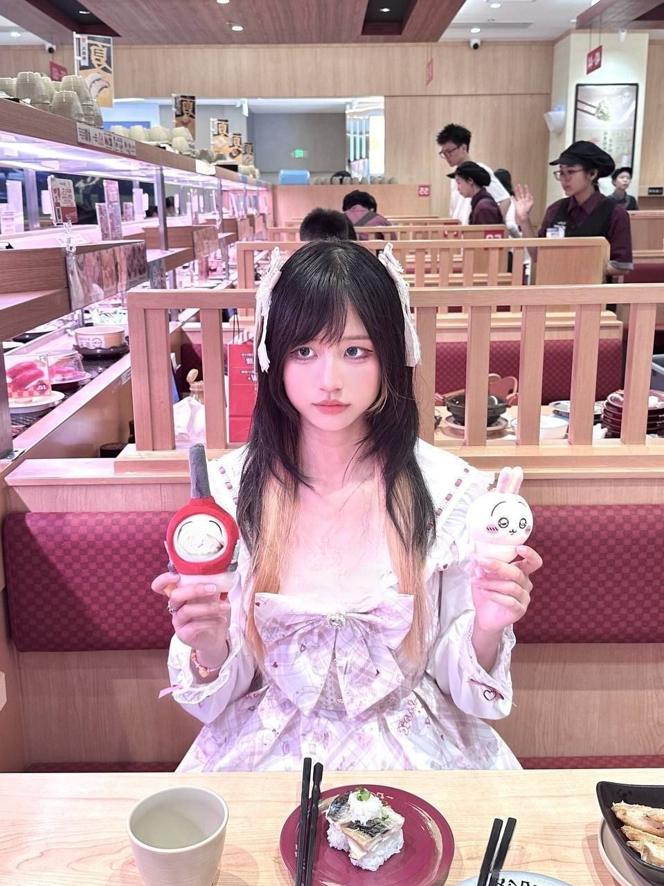 极品双马尾洛丽塔 眼镜小甜妹 等不及衣服不脱直接开搞 抓着双马尾猛干 高配合度各种姿势抽插！