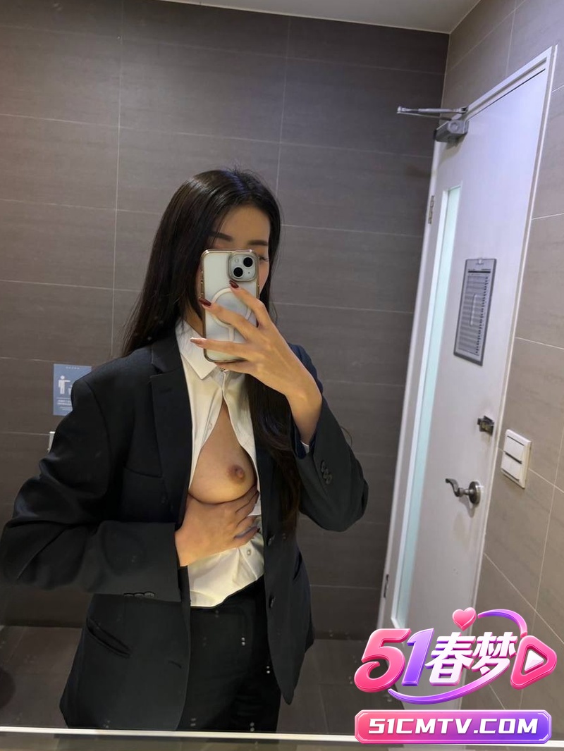 高颜值女大学生刘文茵 给男友口交后被猛操性爱视频流出！反差炸裂！
