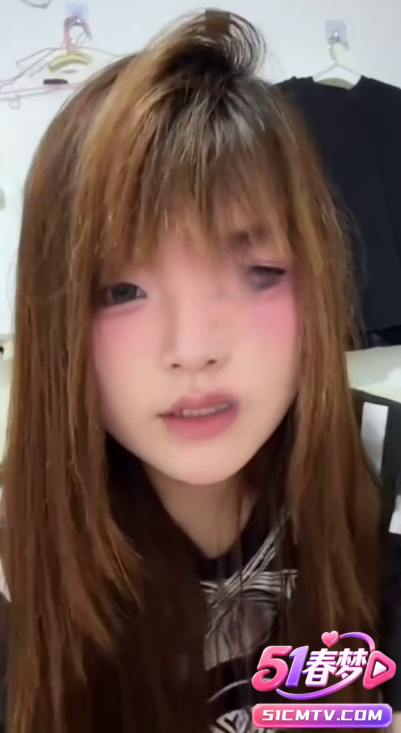 快手拽姐百万源反差萌爆棚！高冷精神小妹魔性整活直接杀疯流量密码拉满！