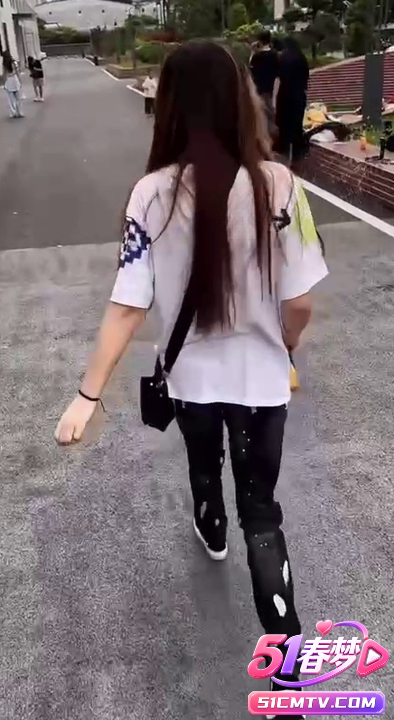 快手拽姐百万源反差萌爆棚！高冷精神小妹魔性整活直接杀疯流量密码拉满！