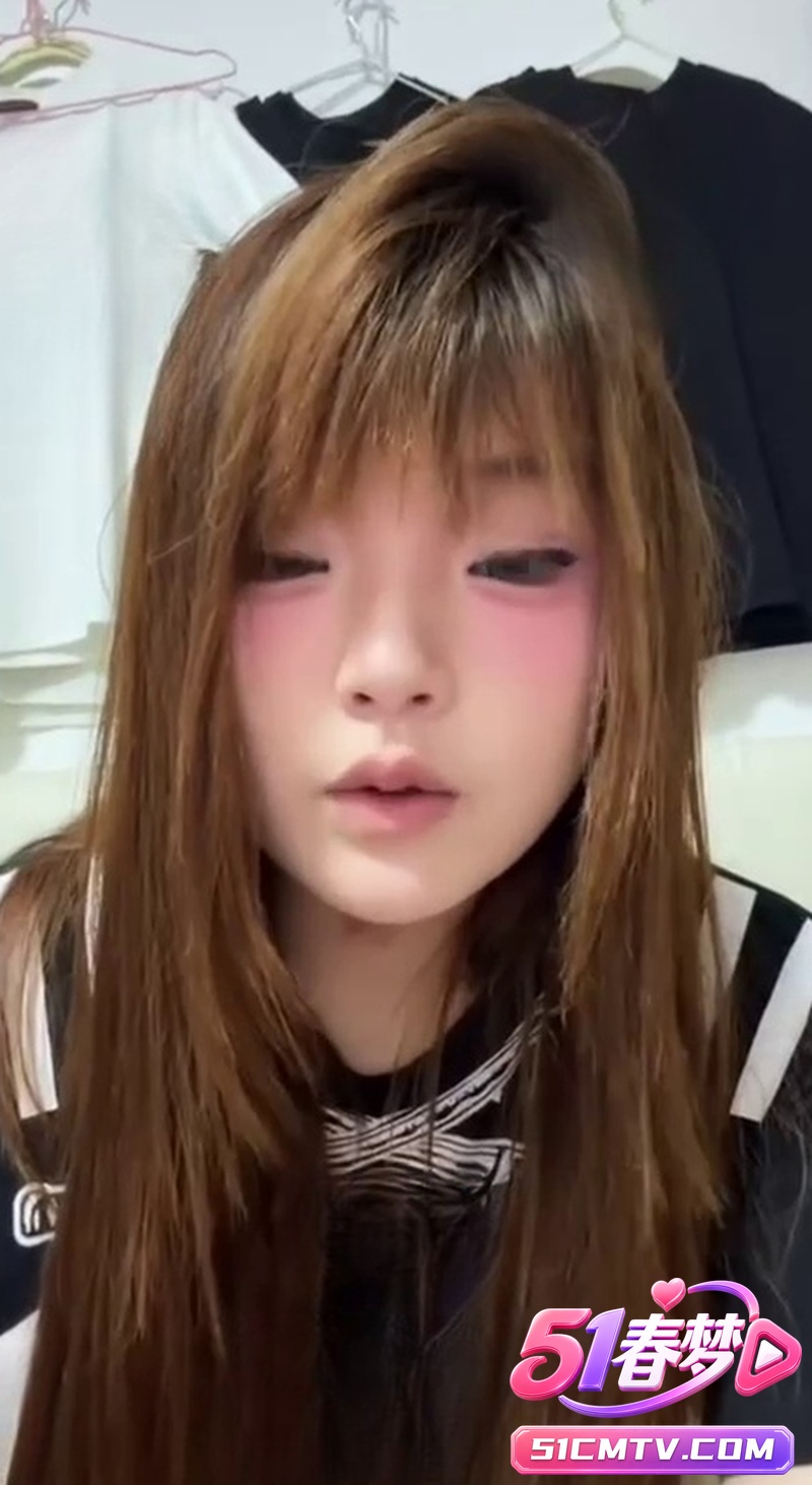 快手拽姐百万源反差萌爆棚！高冷精神小妹魔性整活直接杀疯流量密码拉满！