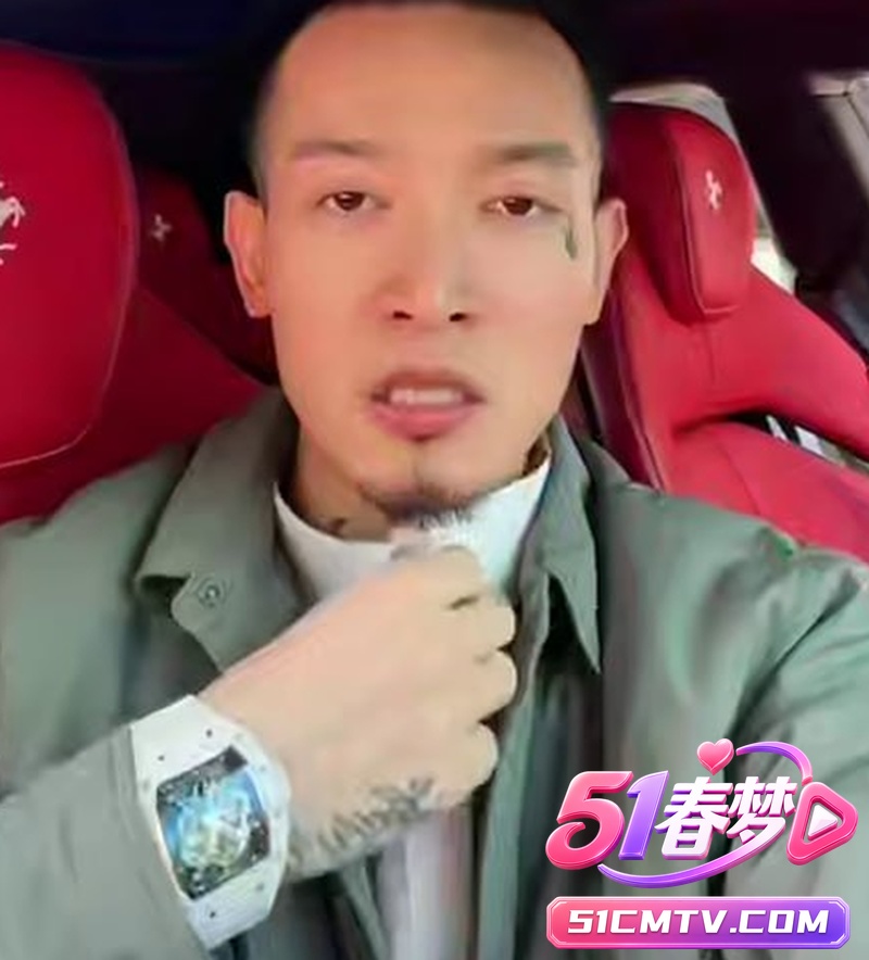 抖音豫上皇AK刀枪不入 马来西亚装逼被群殴翻车！这反差太解气了！
