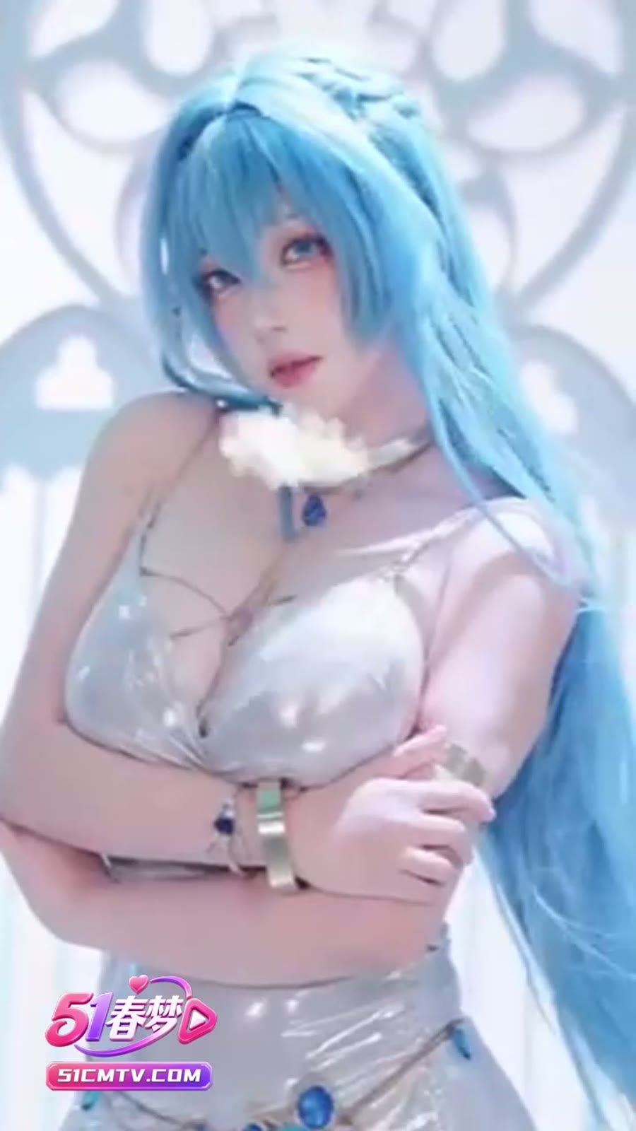 菌烨TAKO高冷COS女神人设崩塌 私下沙雕反差笑翻全网!太顶了!