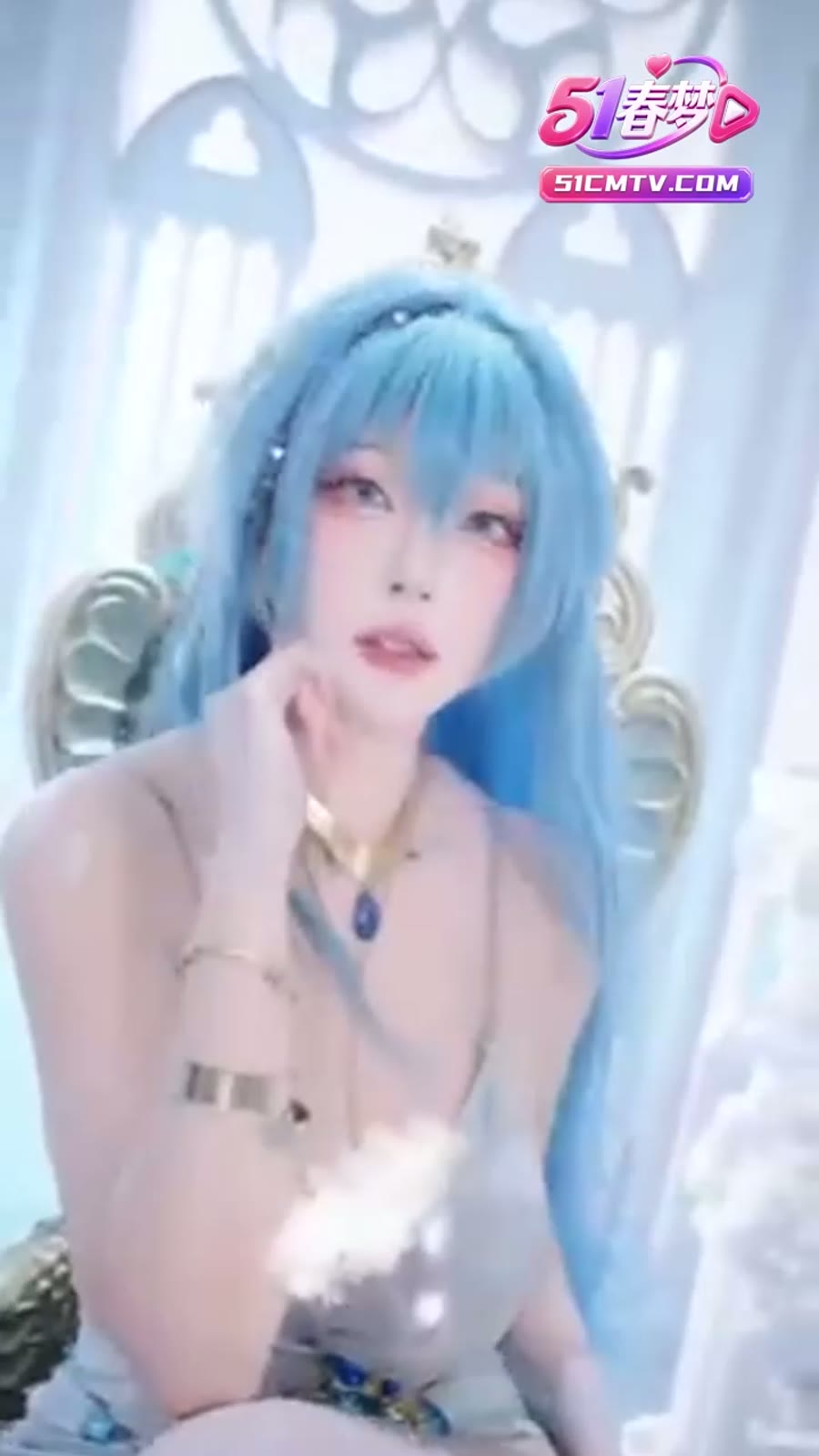 菌烨TAKO高冷COS女神人设崩塌 私下沙雕反差笑翻全网!太顶了!
