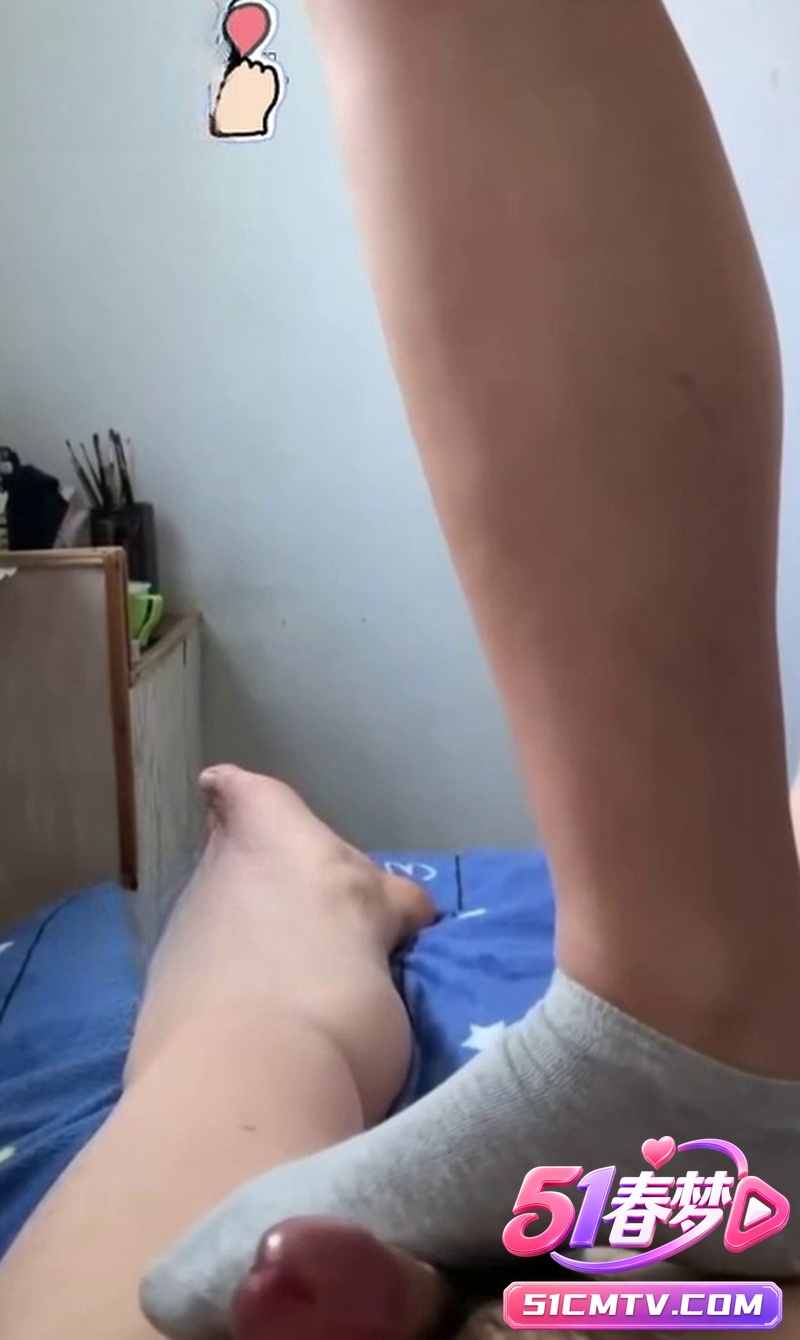 文静眼镜妹李晓雯 私密做爱视频流出 乖乖学生妹脱衣反差太猛！