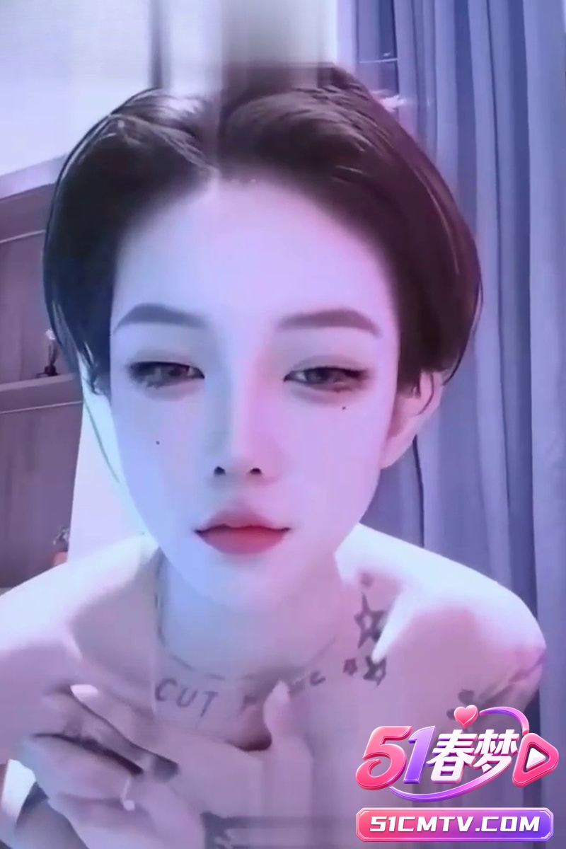 抖音骨感美女七七大魔王 最新私密福利 苗条身材顶级颜值美乳翘臀无毛穴狂喷白浆！