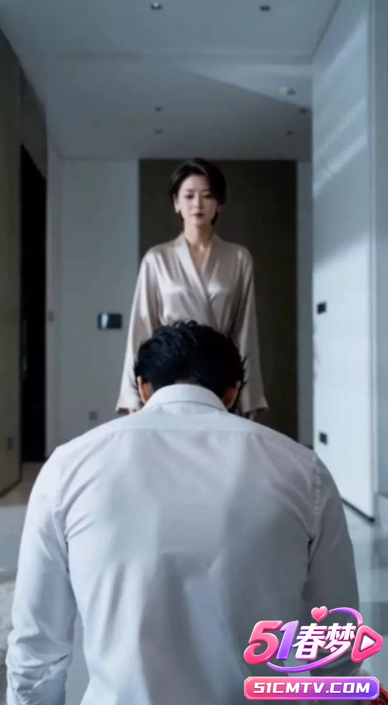 AI自制乱伦短剧 人妻李阿姨酒后被儿子小杰背后抱住 大奶揉捏身体发软 禁忌喘息太刺激了！